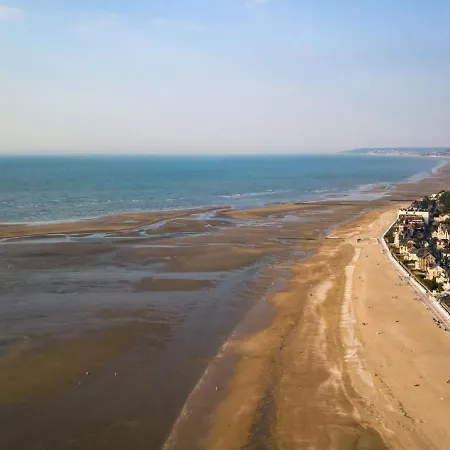 Apartment Les Dunes By Interhome